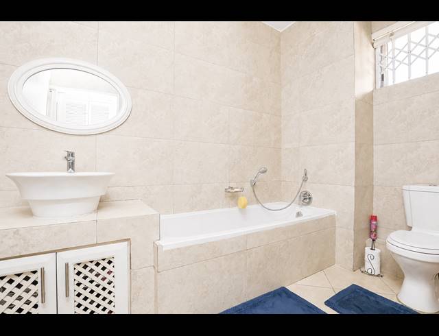 3.5 BEDROOM APARTMENT FOR SALE IN GLENWOOD